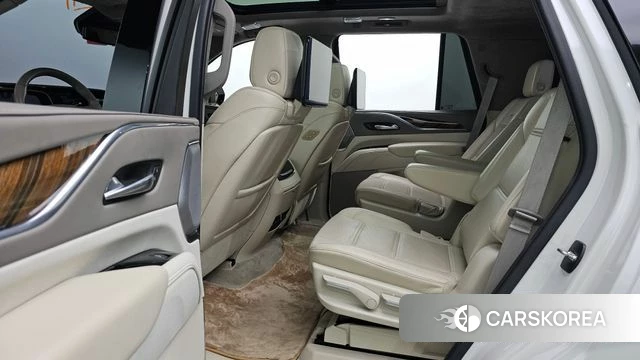 Cadillac Escalade 5th Generation 2021 Белый из Кореи, фото 3