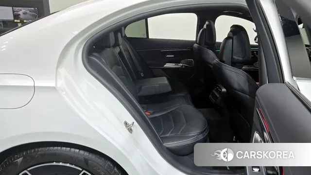 Mercedes-Benz E-Class W214 2024 Белый из Кореи, фото 3