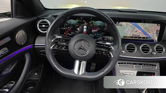 Mercedes-Benz E-Class W213 2023 Белый из Кореи, фото 3