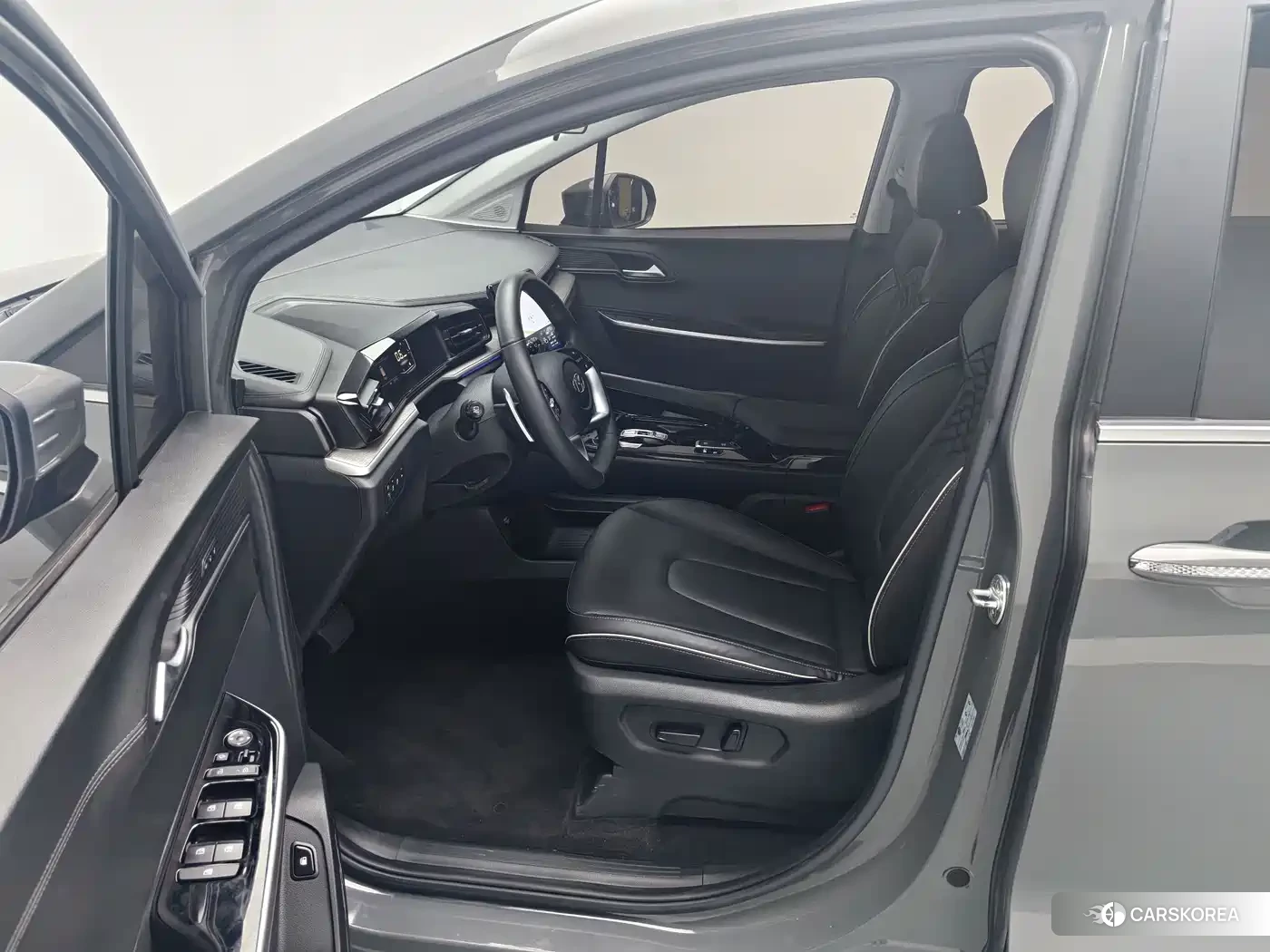 Hyundai Kustu 2022 Silver/gray из Китая, фото 3