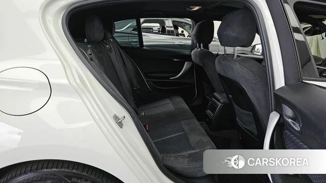 BMW 1 Series (F20) 2018 Белый из Кореи, фото 3