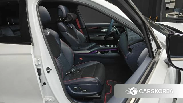 Genesis GV70 2021 Белый из Кореи, фото 3