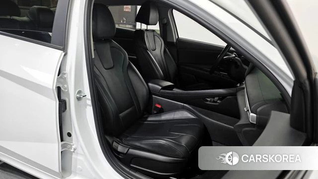 Hyundai Avante (CN7) 2022 Белый из Кореи, фото 3