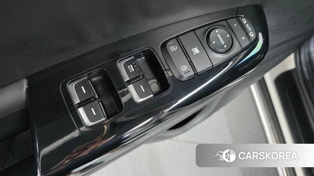 Kia Sportage The Bold 2021 Белый из Кореи, фото 3