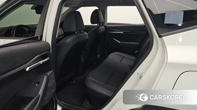 Kia Seltos 2022 Белый из Кореи, фото 3