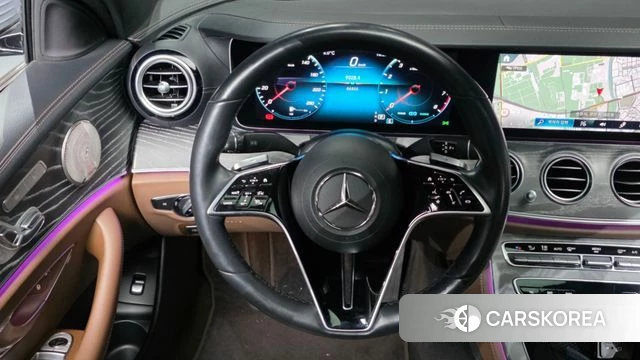 Mercedes-Benz E-Class W213 2022 Серебристо-серый из Кореи, фото 3