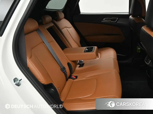 Kia Sportage 5th Generation Hybrid 2022 Белый из Кореи, фото 3