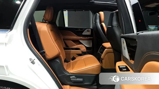Lincoln Aviator 2nd generation 2021 Белый из Кореи, фото 3