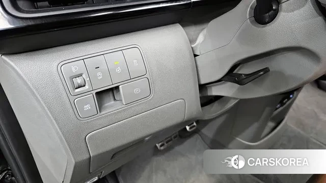 Hyundai Staria 2023 Черный из Кореи, фото 3