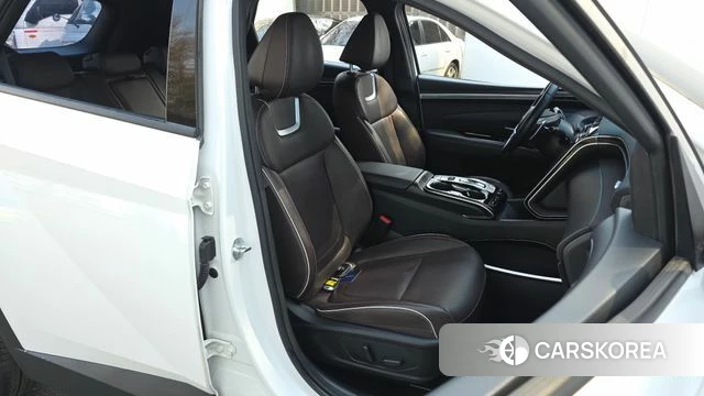 Hyundai Tucson (NX4) 2021 Белый из Кореи, фото 3