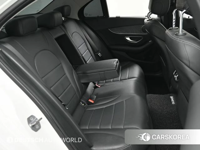 Mercedes-Benz C-Class W205 2019 Белый из Кореи, фото 3
