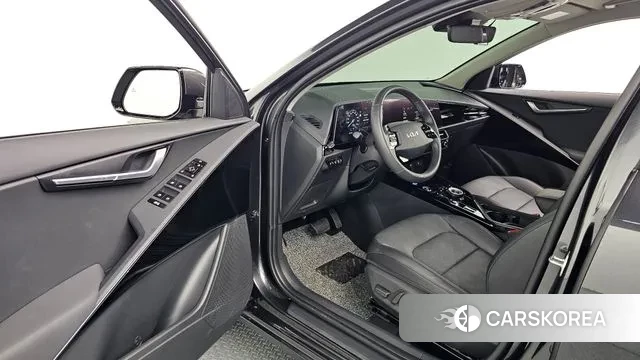 Kia Di Ol Nu Niro 2025 Серый из Кореи, фото 3