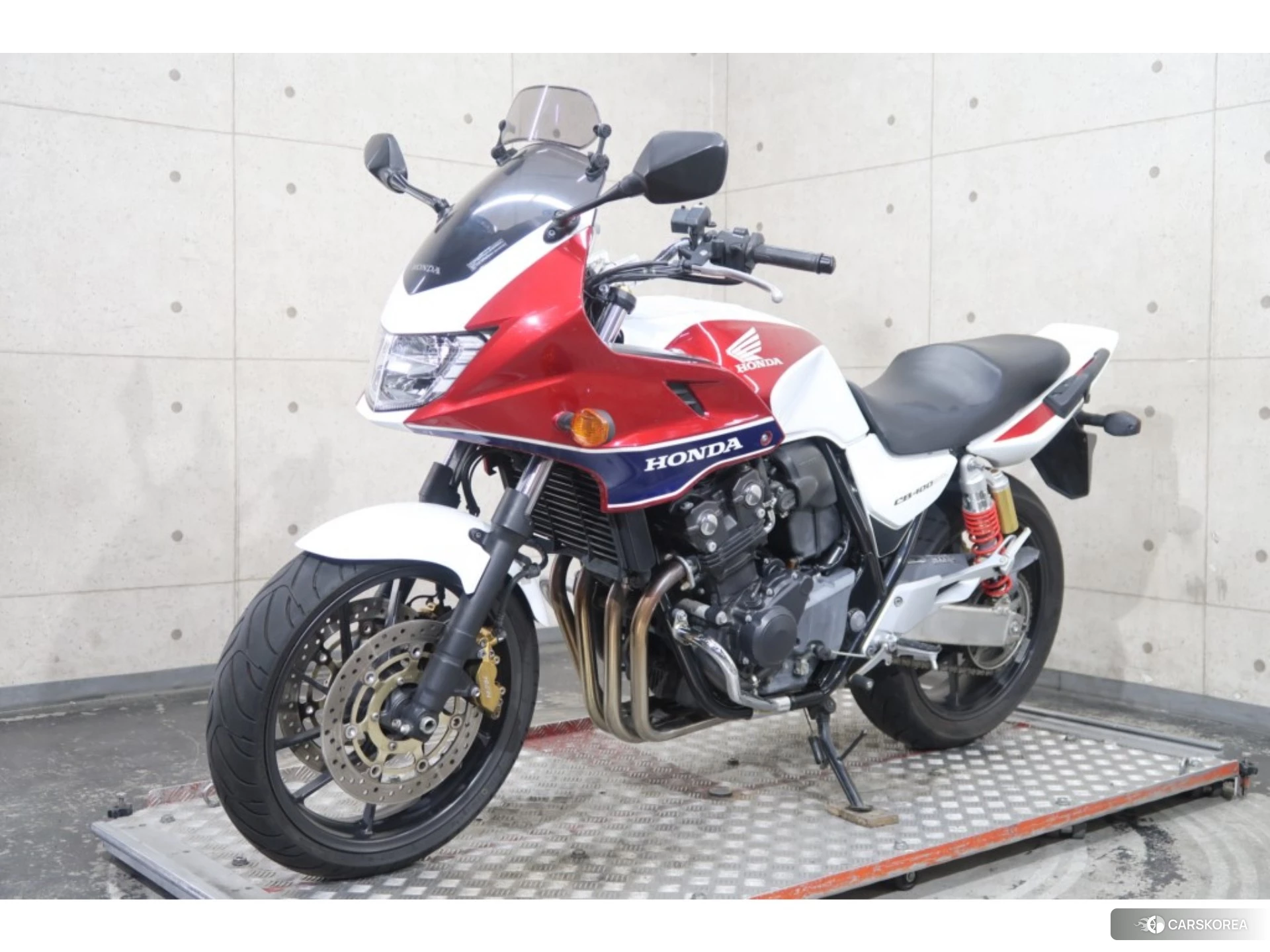 Проданный Honda CB400SF BOLDOR ABS id 3950505 из Японии, фото 3