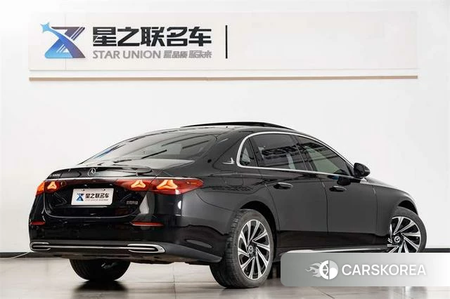 Mercedes-Benz E-class 2024 Черный из Китая, фото 3