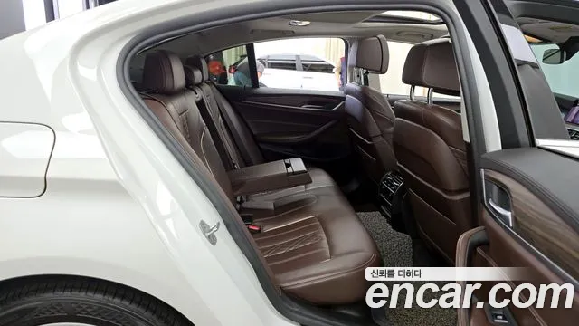 BMW 5 Series (G30) 2019 Белый из Кореи, фото 3