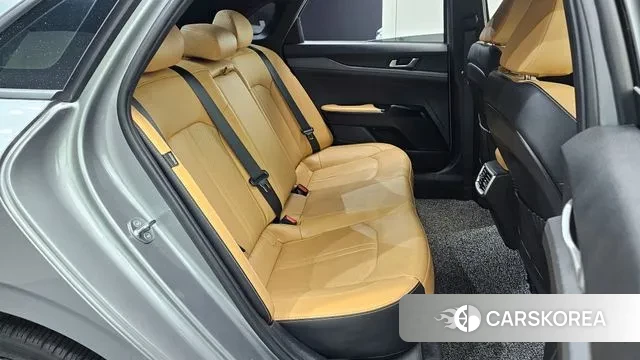 Kia K5 3rd generation 2023 Серебряный из Кореи, фото 3