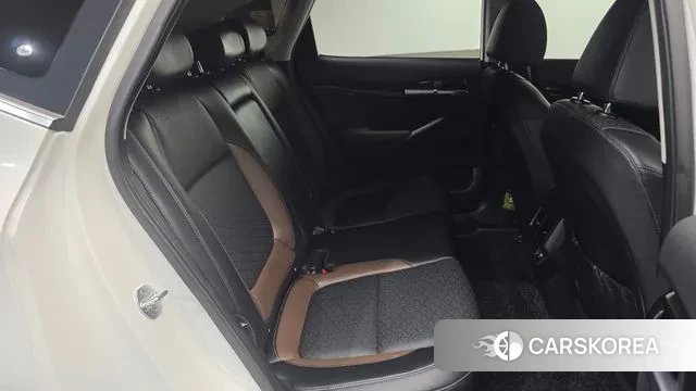 Kia Seltos 2022 Белый из Кореи, фото 3