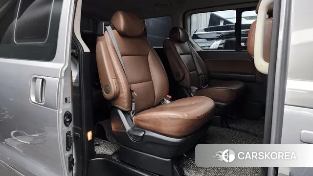 Hyundai The New Grand Starex 2019 Серебристо-серый из Кореи, фото 3