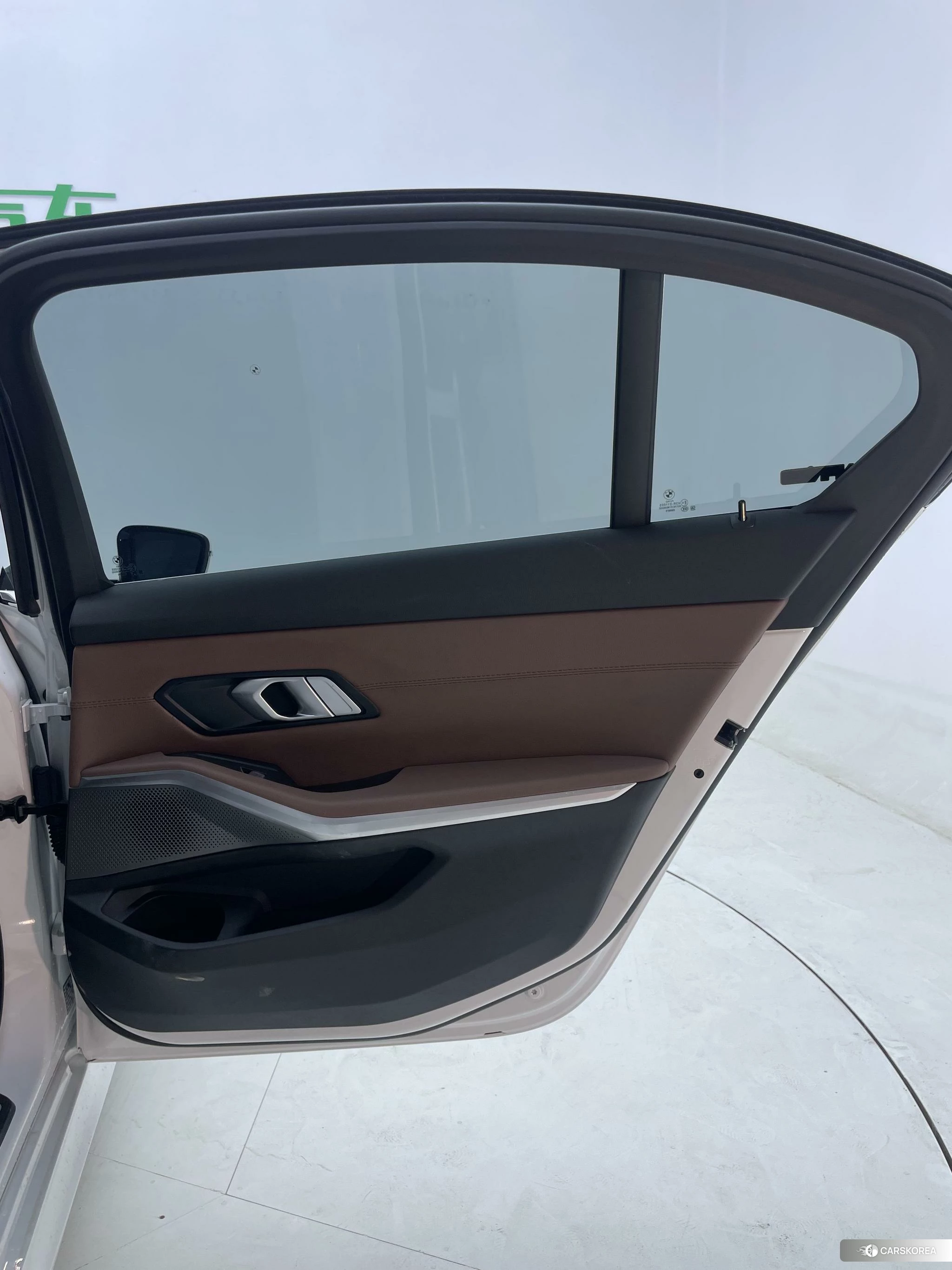 BMW 3 series 2022 Белый из Китая, фото 3