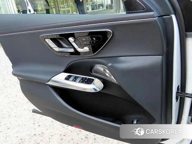 Mercedes-Benz E-Class W214 2025 Белый из Кореи, фото 3