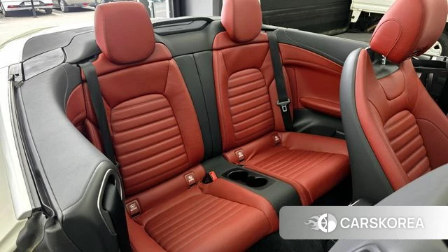 Mercedes-Benz C-Class W205 2023 Белый из Кореи, фото 3