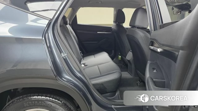 Kia Seltos 2022 Серый из Кореи, фото 3