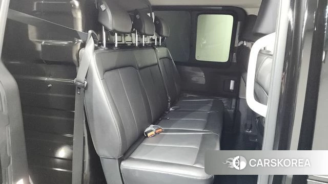 Hyundai Staria 2023 Черный из Кореи, фото 3