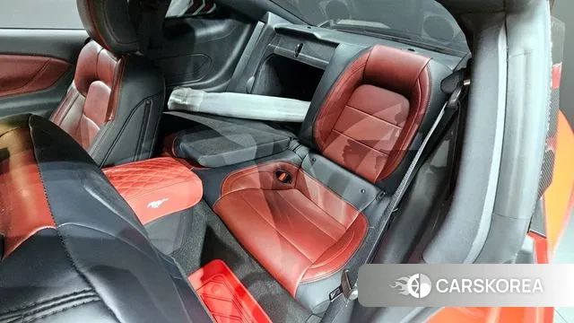 Ford Mustang 7th Generation 2024 Красный из Кореи, фото 3