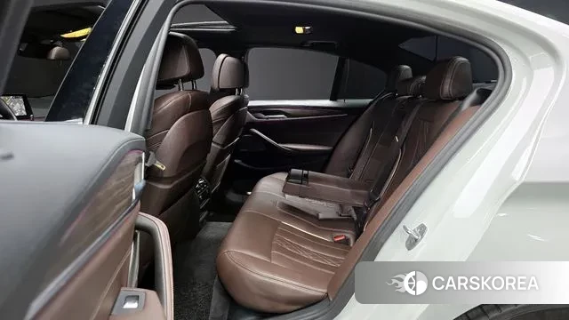 BMW 5 Series (G30) 2020 Белый из Кореи, фото 3