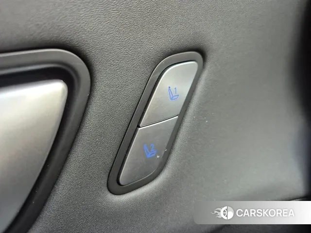 Hyundai Kona (SX2) 2024 Белый из Кореи, фото 3