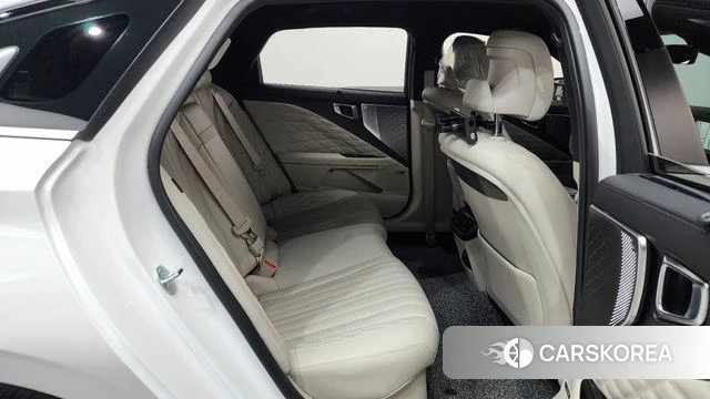 Kia K8 Hybrid 2024 Белый из Кореи, фото 3