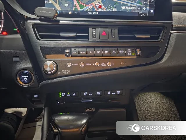 Lexus ES300h 7th generation 2021 Серый из Кореи, фото 3