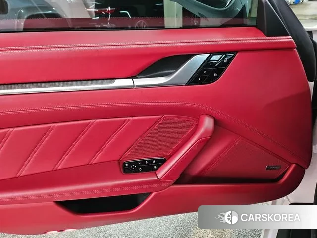 Porsche 911(992) 2021 Белый из Кореи, фото 3