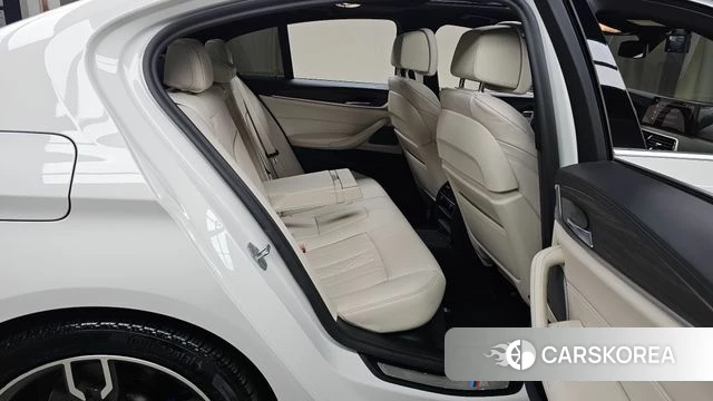 BMW 5 Series (G30) 2020 Белый из Кореи, фото 3