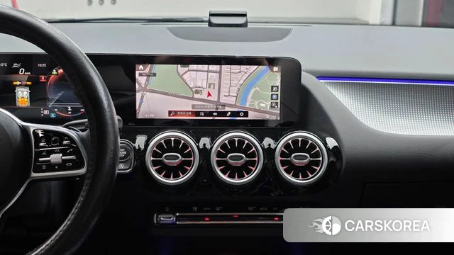 Mercedes-Benz GLA - Class H247 2021 Белый из Кореи, фото 3