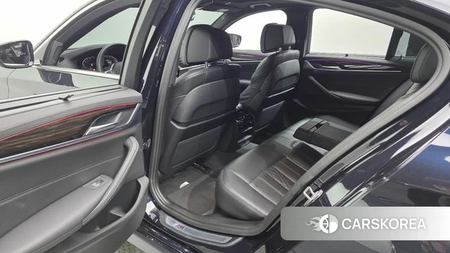 BMW 5 Series (G30) 2022 Черный из Кореи, фото 3