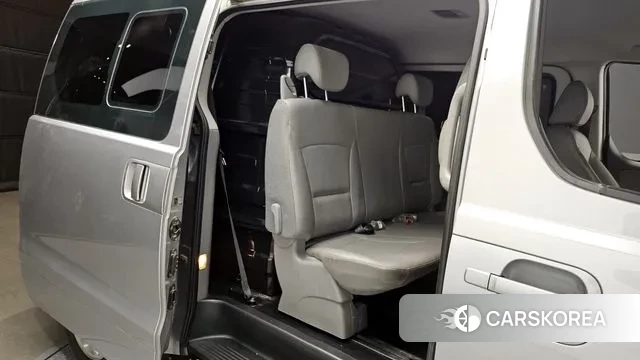 Hyundai The New Grand Starex 2021 Серебряный из Кореи, фото 3