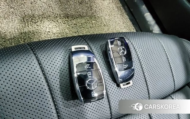 Mercedes-Benz E-Class W213 2022 Белый из Кореи, фото 3