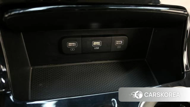 Kia Carnival 4th generation 2023 Черный из Кореи, фото 3
