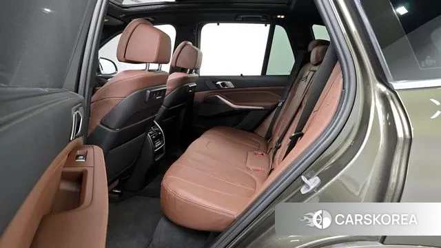 BMW X5 (G05) 2023 Песочный из Кореи, фото 3