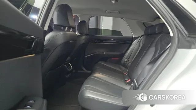 Hyundai Grandeur Hybrid (GN7) 2023 Белый из Кореи, фото 3