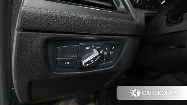 BMW 1 Series (F20) 2018 Белый из Кореи, фото 3