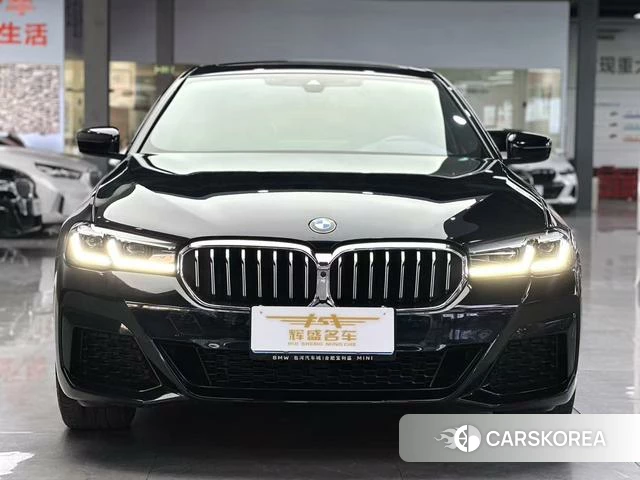 BMW 5 series 2023 Черный из Китая, фото 3