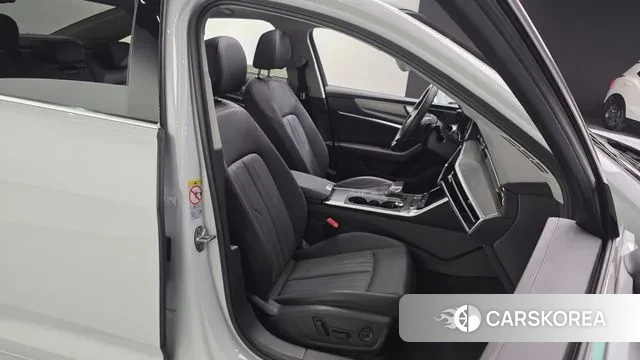 Audi A6 (C8) 2023 Белый из Кореи, фото 3