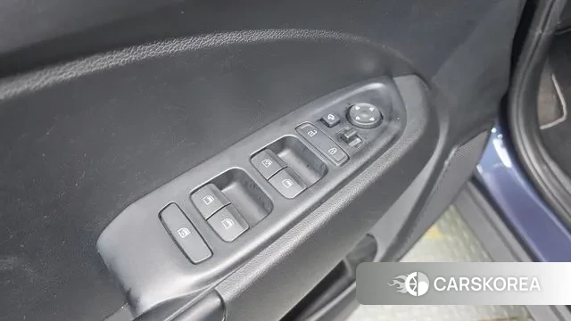 Hyundai Venue 2021 Синий из Кореи, фото 3