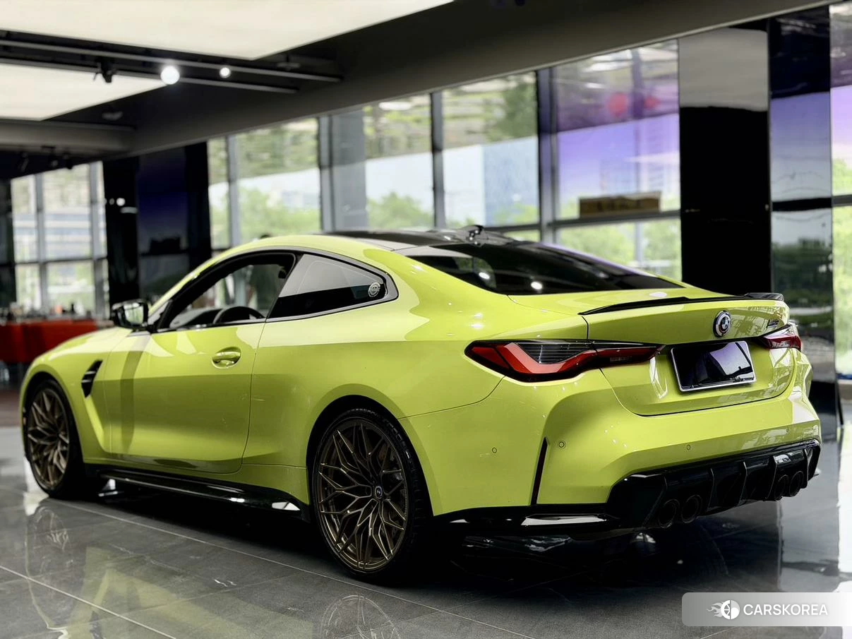 BMW M4 2022 Желтый из Китая, фото 3