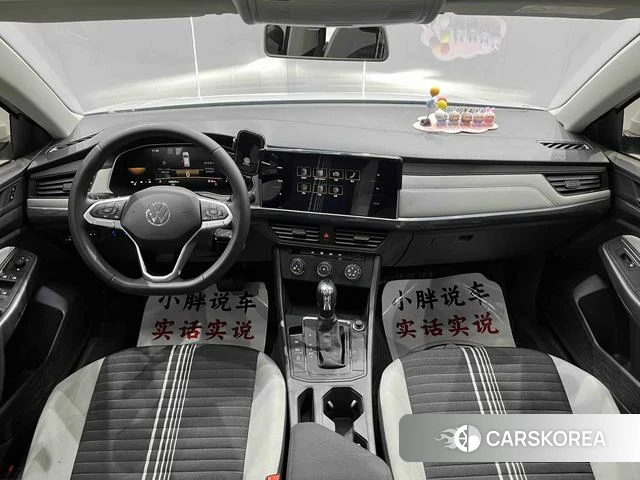 Volkswagen Bora 2023 Белый из Китая, фото 3