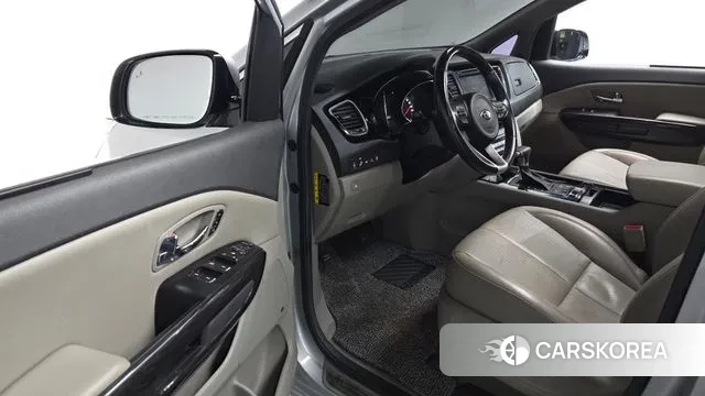 Kia All New Carnival 2018 Серебристо-серый из Кореи, фото 3