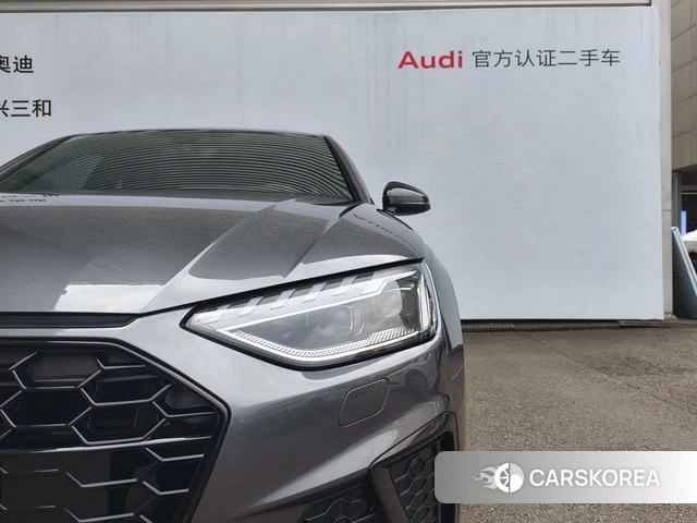 Audi A4L 2023 Темно-серый из Китая, фото 3