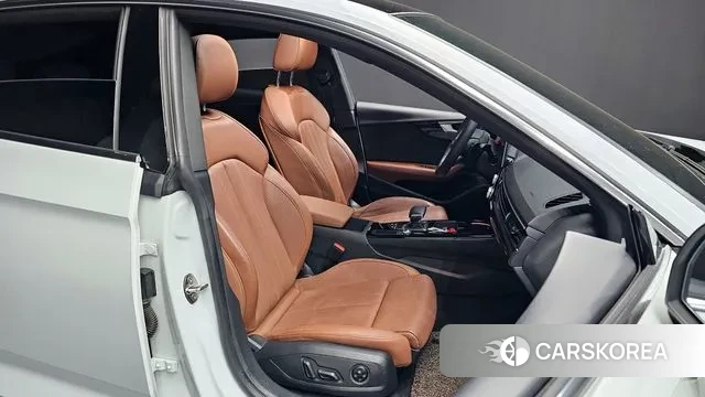 Audi A5 (F5) 2021 Белый из Кореи, фото 3